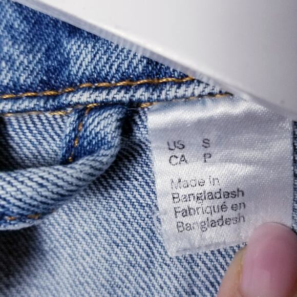 DIVIDED by H&M Denim Jacket Button Front Blue Jean Raw Hem - Size Small - Picture 6 of 7